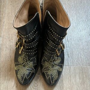 Chloe Black and Gold Shoes